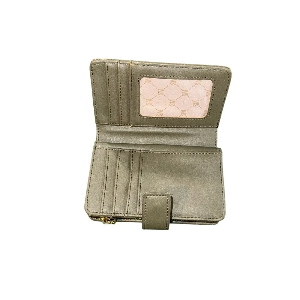 Steve Madden Olive Green‎ Gold Bifold Wallet Womens Horsebit Detail Q2/24/9672